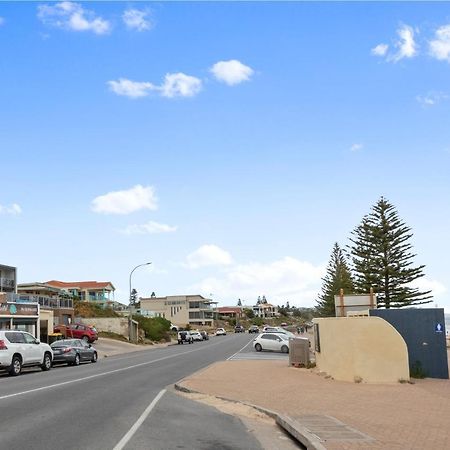 Beachside Escape On The Esplanade Christies Beach Exterior foto